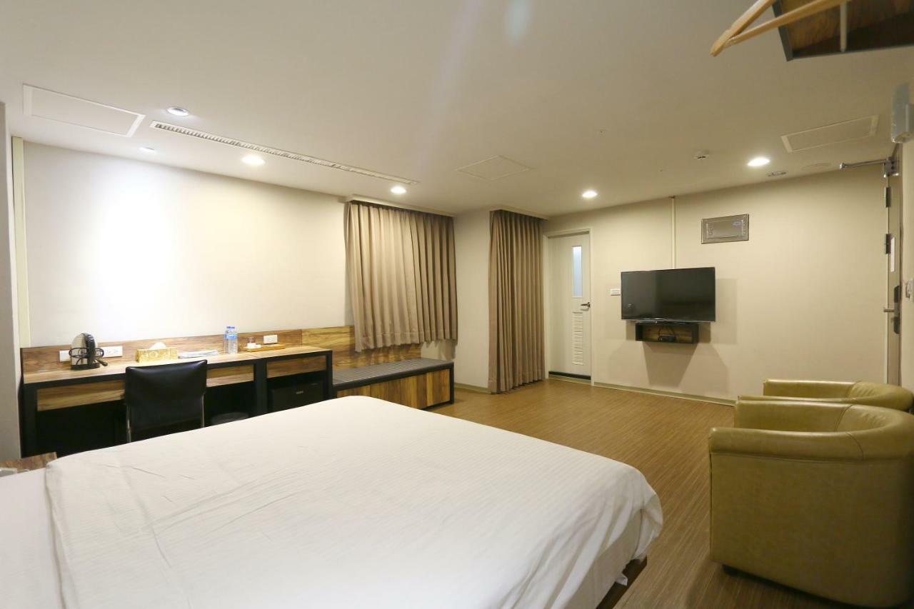 鼎立安商務旅館 Dinglian Hotel 융캉 외부 사진